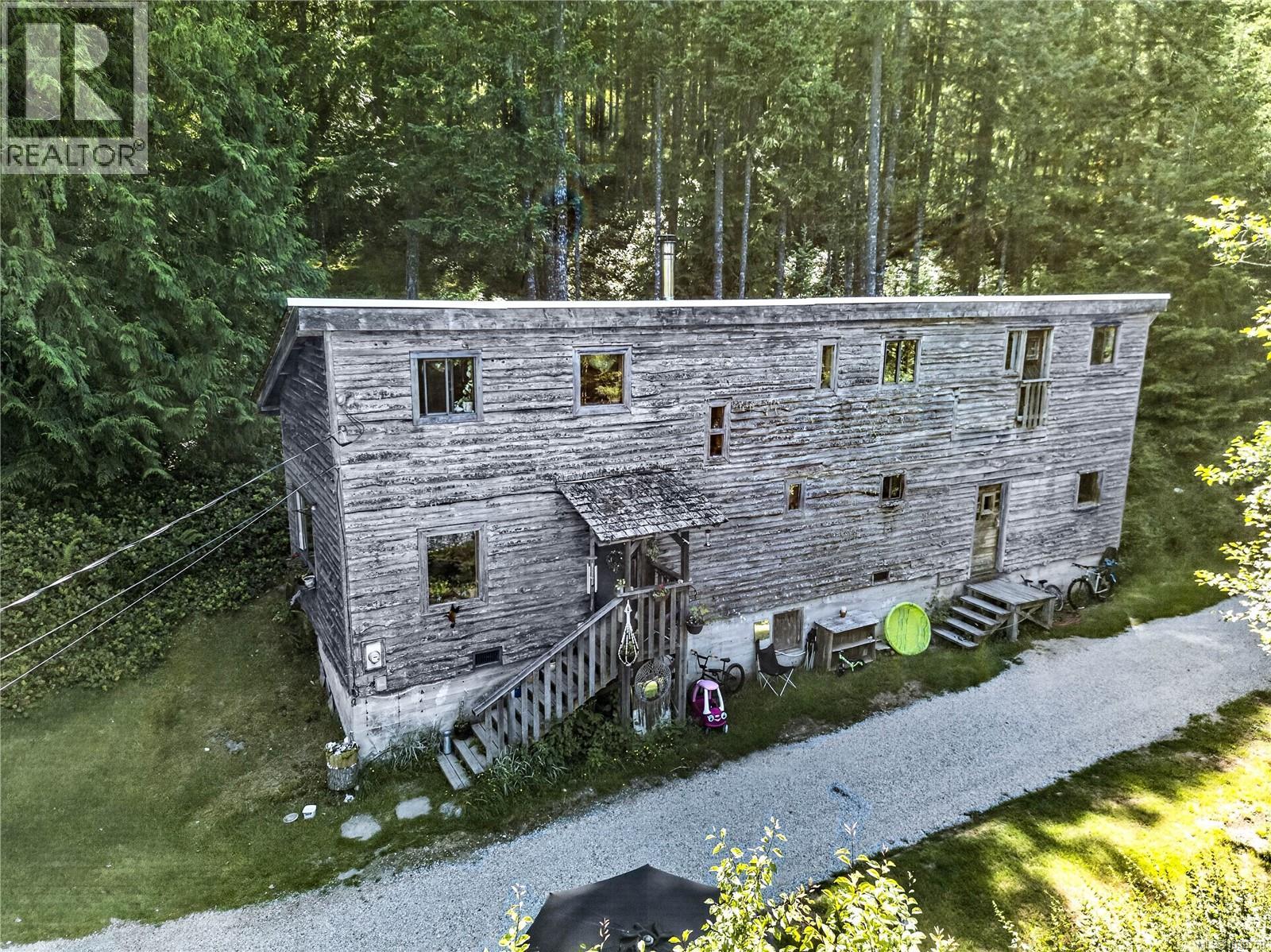  220 Wright Road, Salt Spring