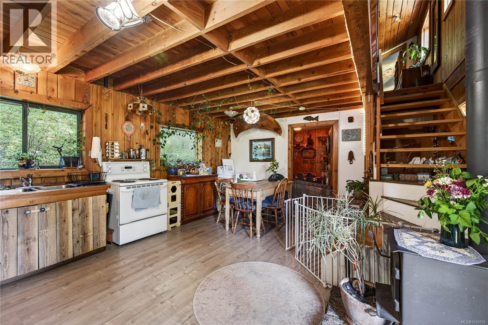  220 Wright Road, Salt Spring