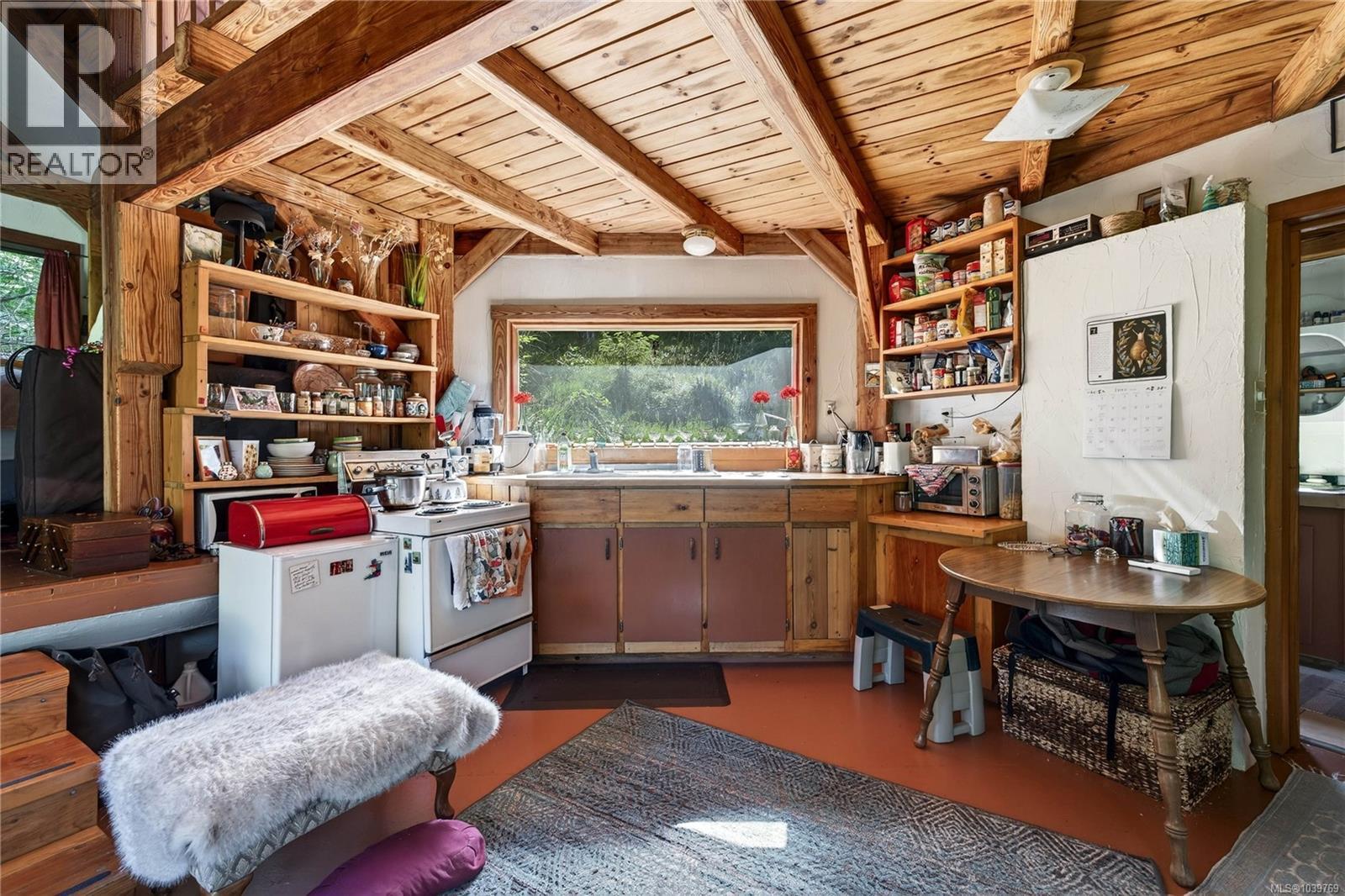  220 Wright Road, Salt Spring