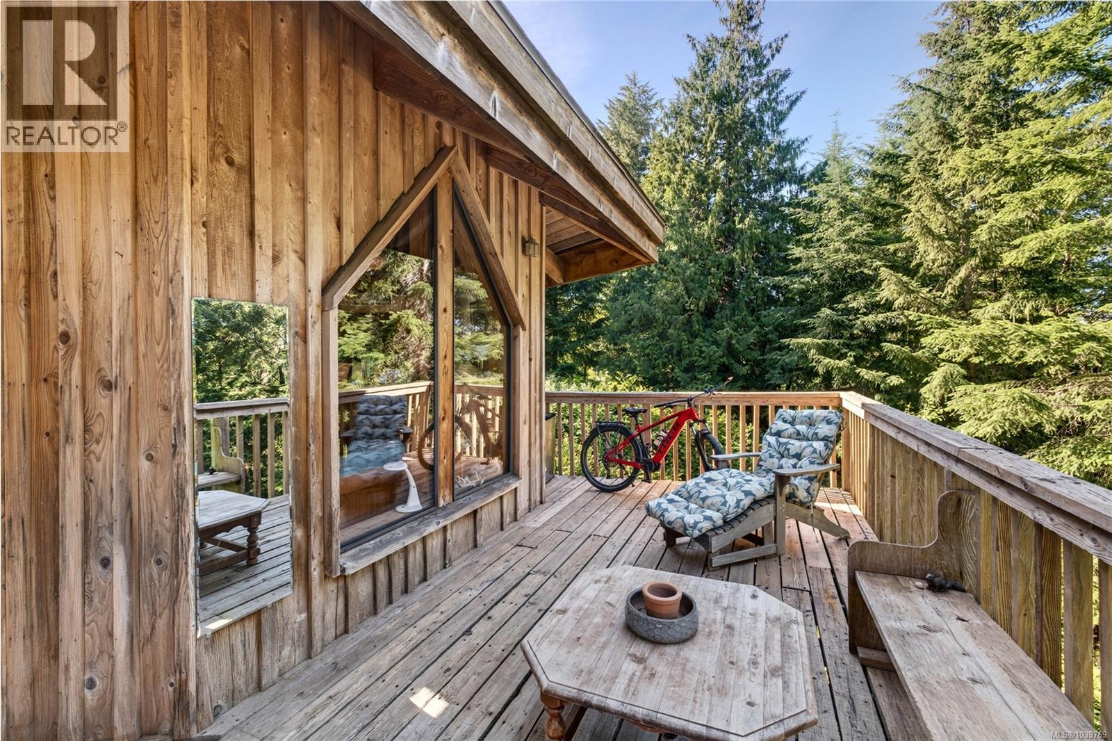 220 Wright Road, Salt Spring