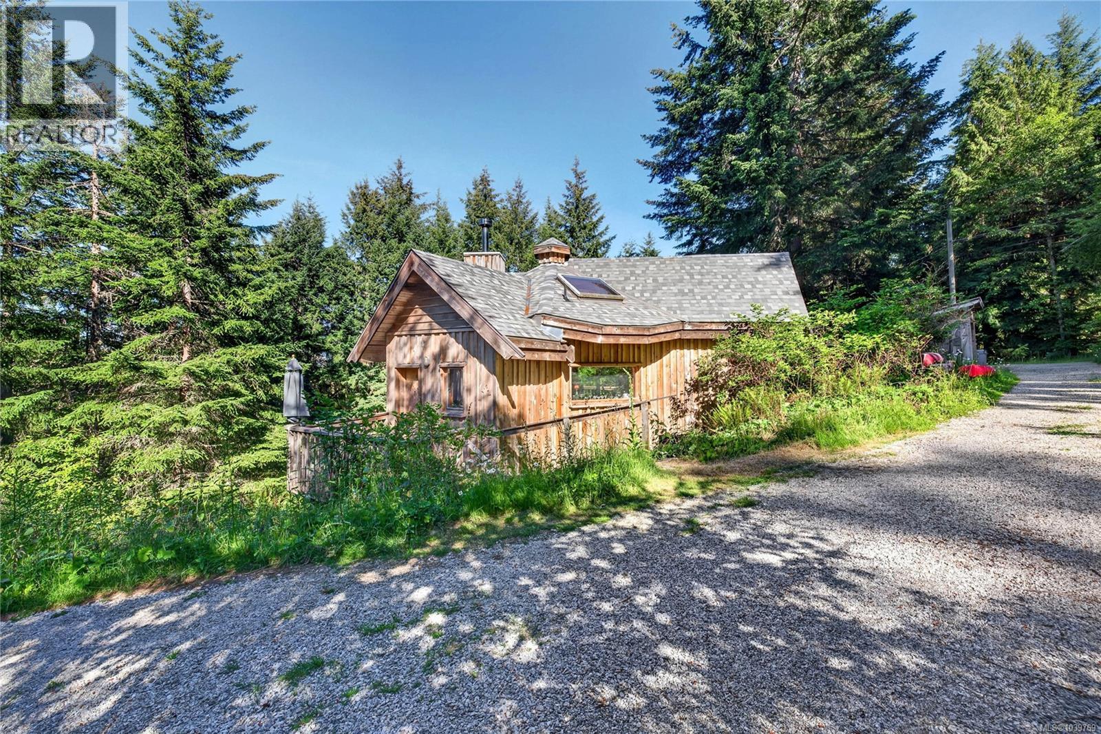  220 Wright Road, Salt Spring
