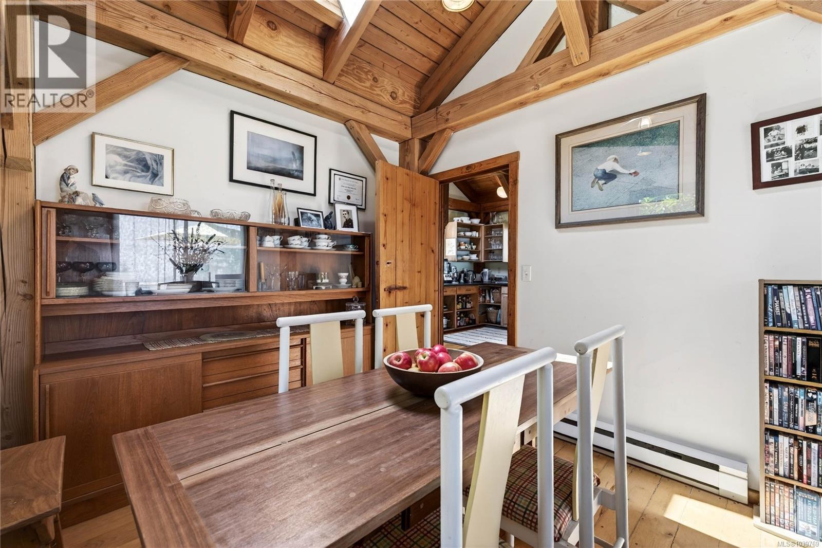  220 Wright Road, Salt Spring