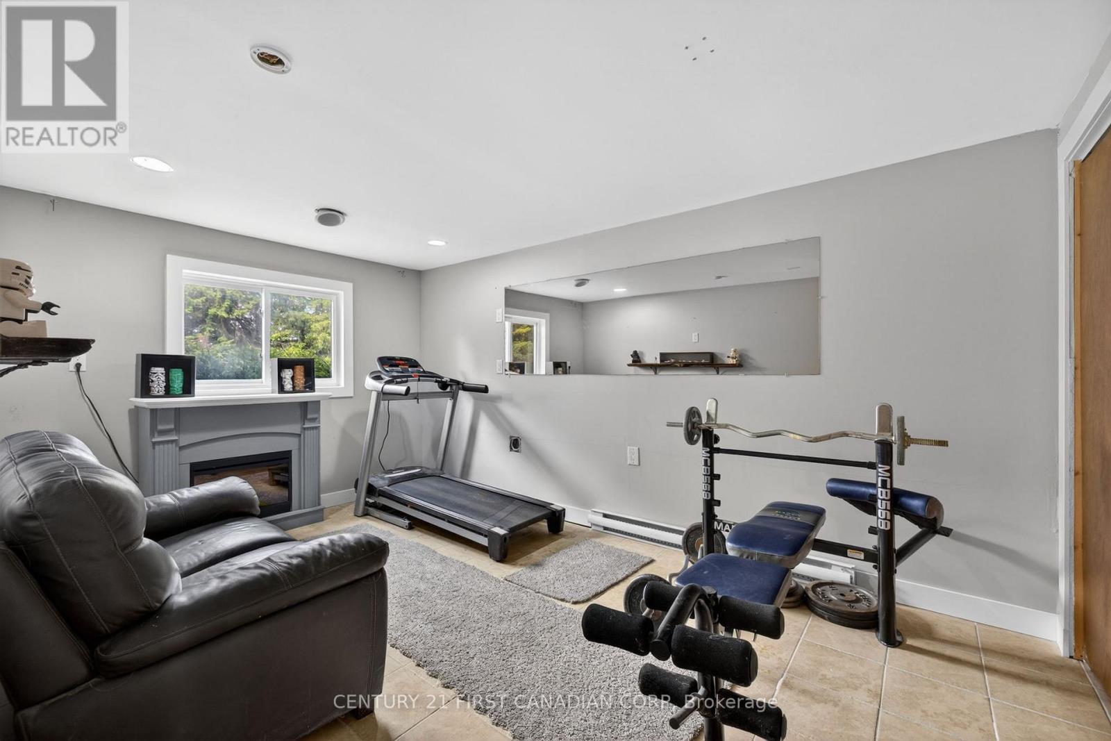 10383 ILDERTON ROAD - 35