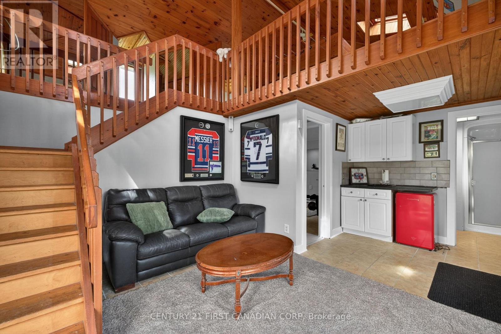 10383 ILDERTON ROAD - 33