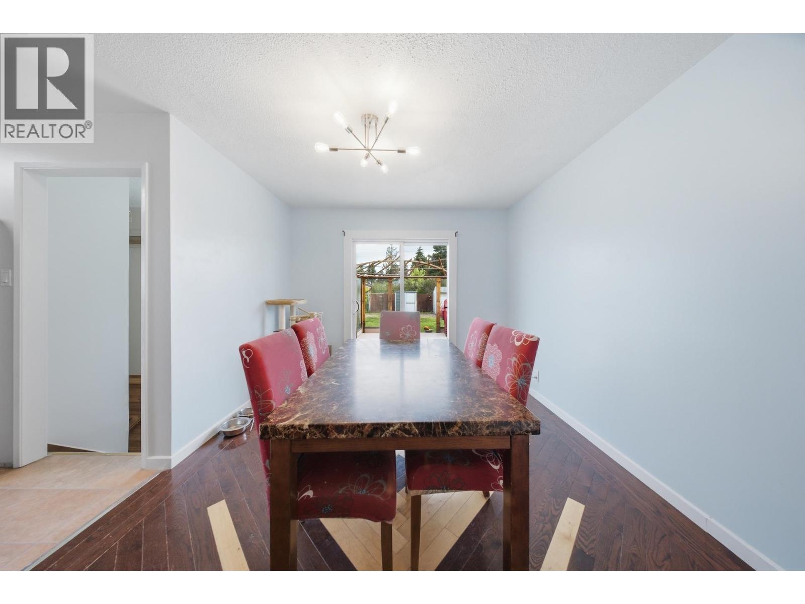 9708 105 AVENUE - 11