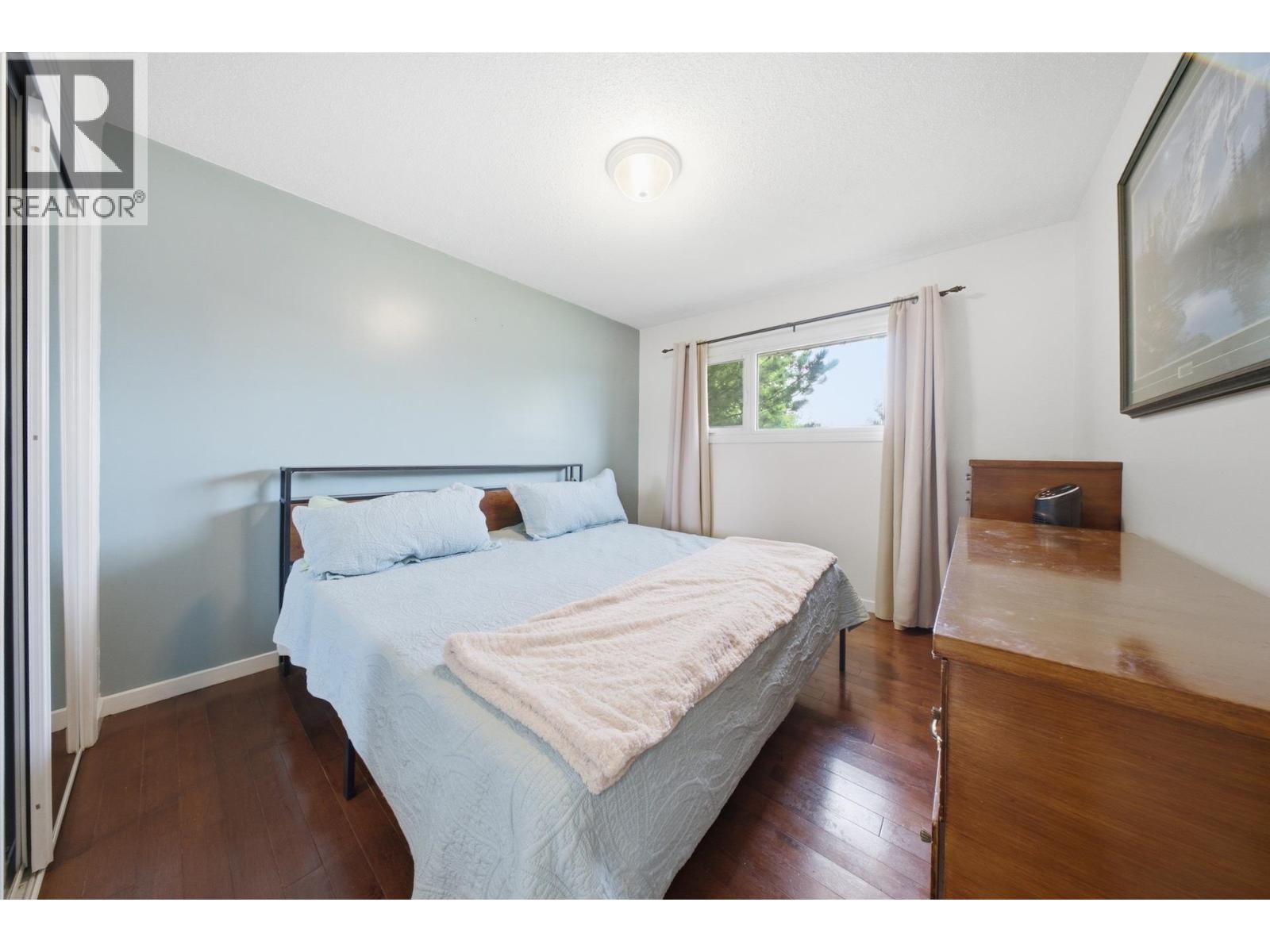9708 105 AVENUE - 13