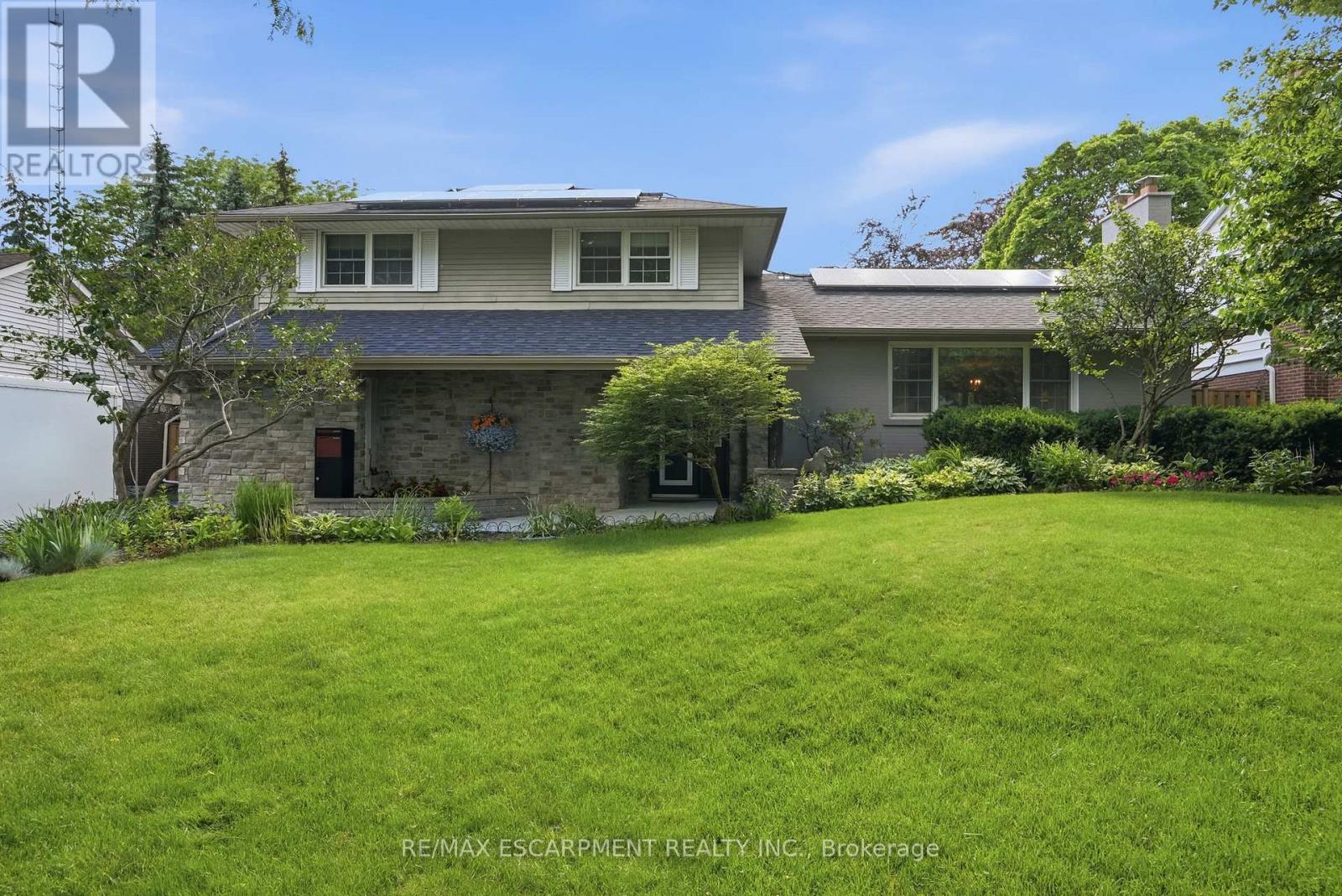1321 FAIRWAY COURT - 1