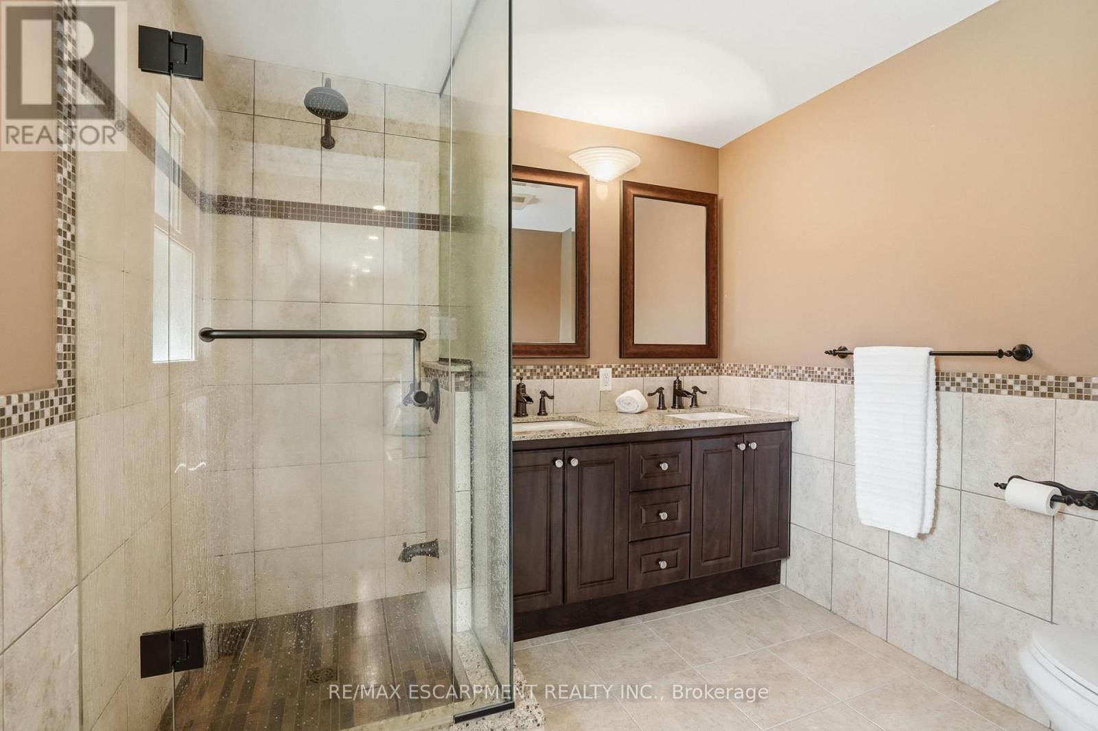 1321 FAIRWAY COURT - 19