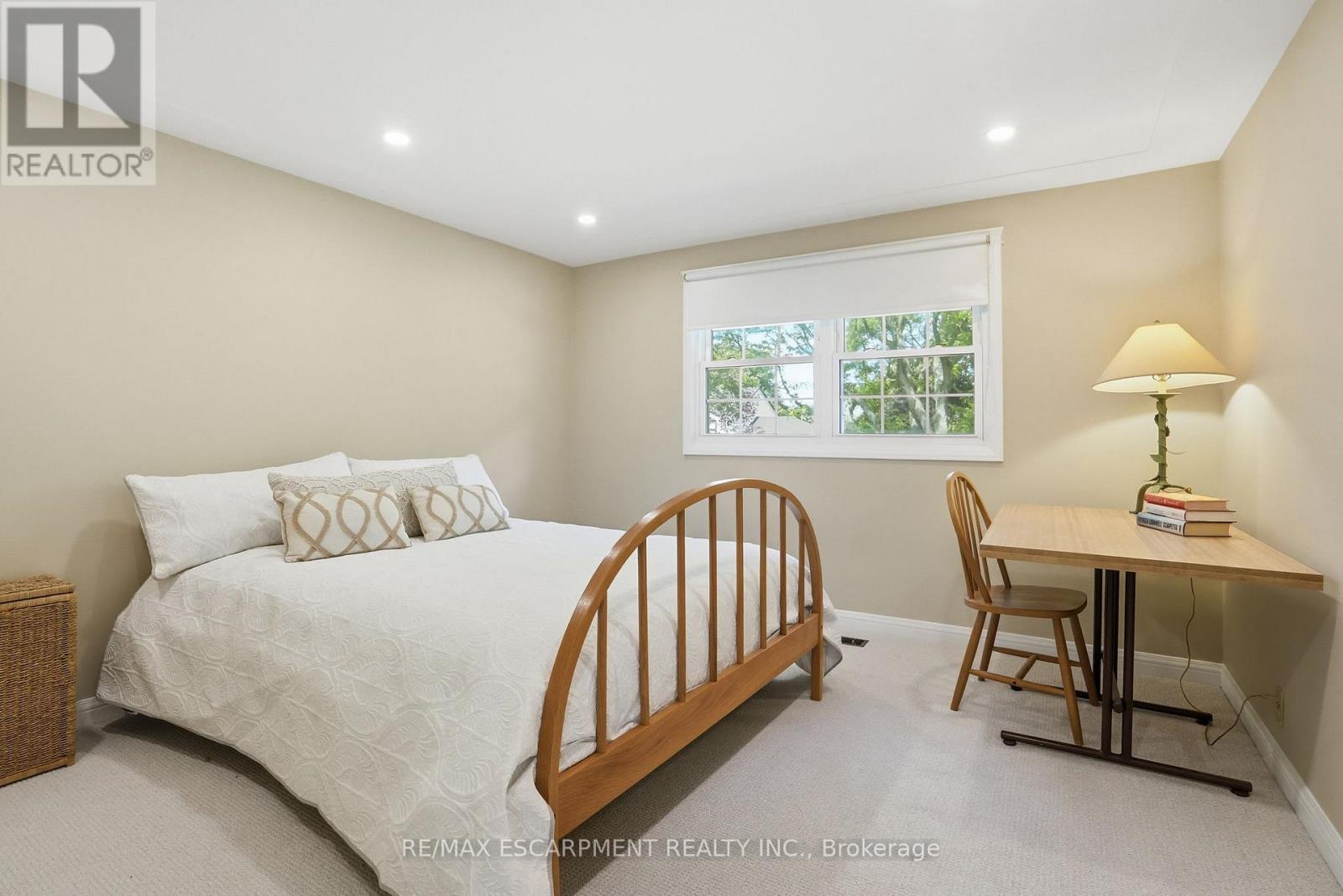 1321 FAIRWAY COURT - 21