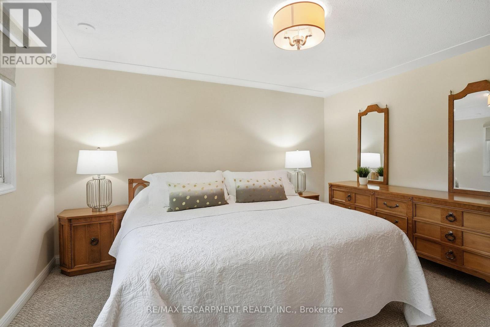 1321 FAIRWAY COURT - 23