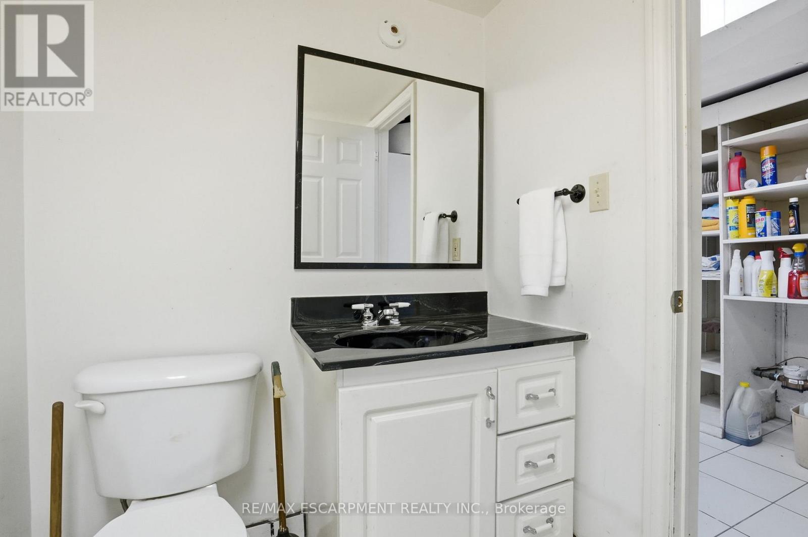 1321 FAIRWAY COURT - 36