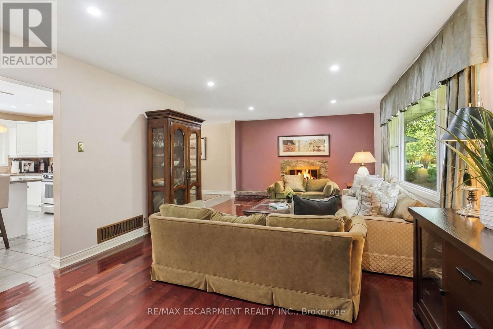 1321 FAIRWAY COURT - 5