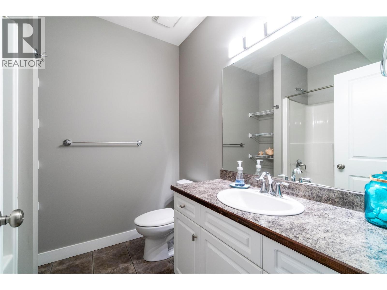 24 2751 15 Avenue Northeast, Salmon Arm