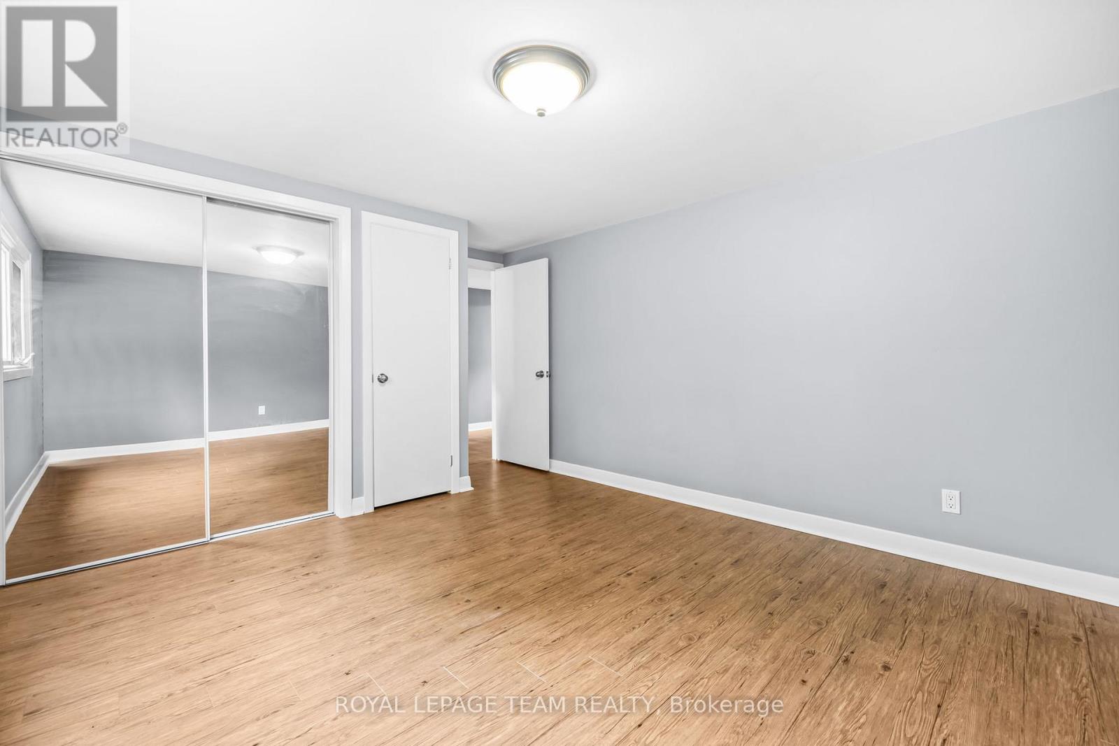 1 Bed, 1 Bath House for Rent in Ottawa – UPPER UNIT – 5432 OLD RICHMOND ROAD, Ottawa – MLS# X13453364 - Image 17
