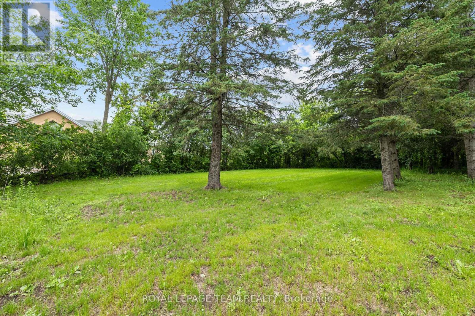 1 Bed, 1 Bath House for Rent in Ottawa – UPPER UNIT – 5432 OLD RICHMOND ROAD, Ottawa – MLS# X13453364 - Image 19