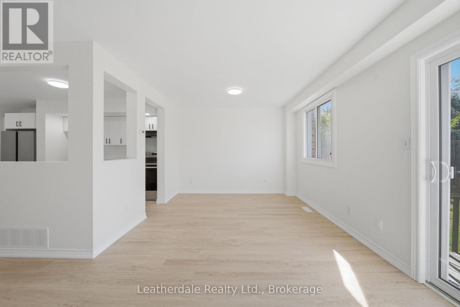 #21 325 WEST STREET N - 12