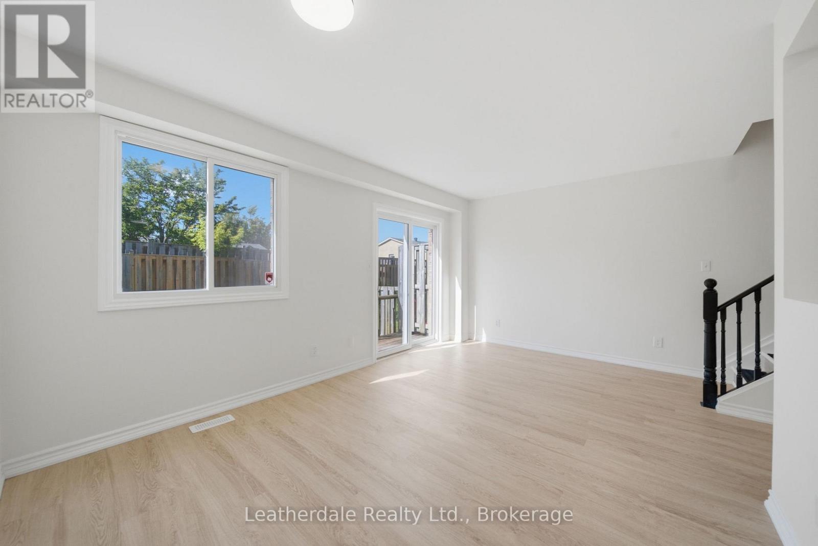 #21 325 WEST STREET N - 13