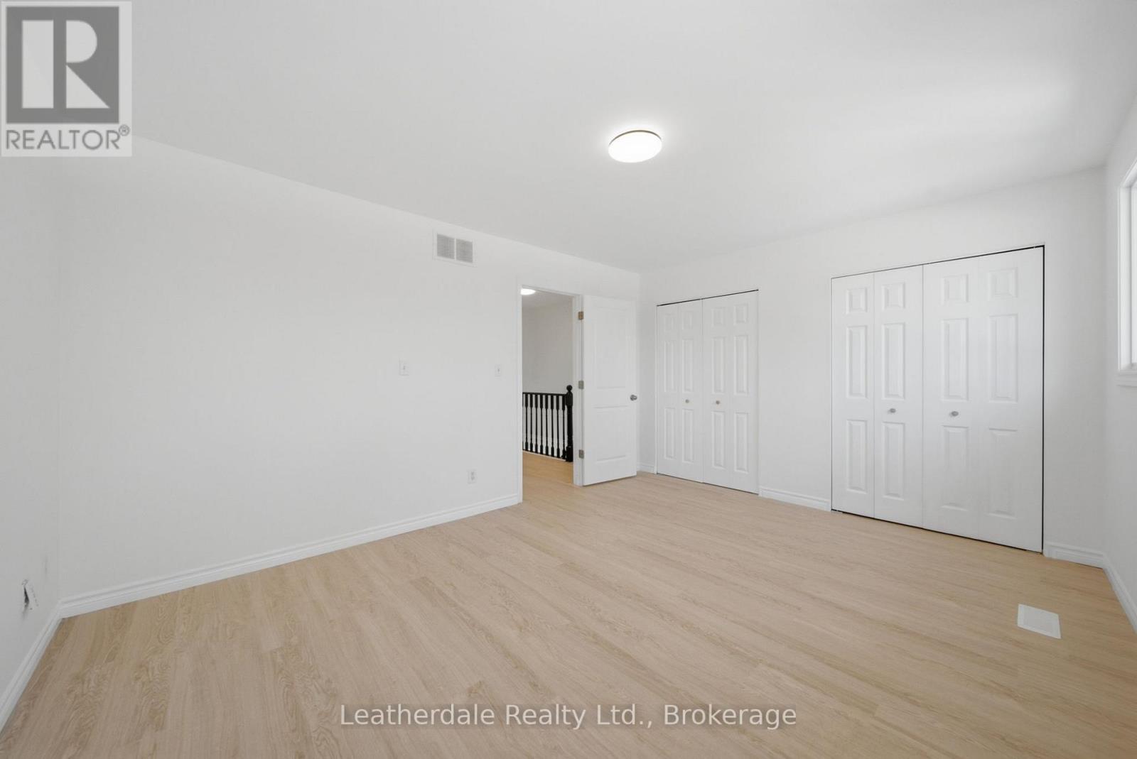 #21 325 WEST STREET N - 21