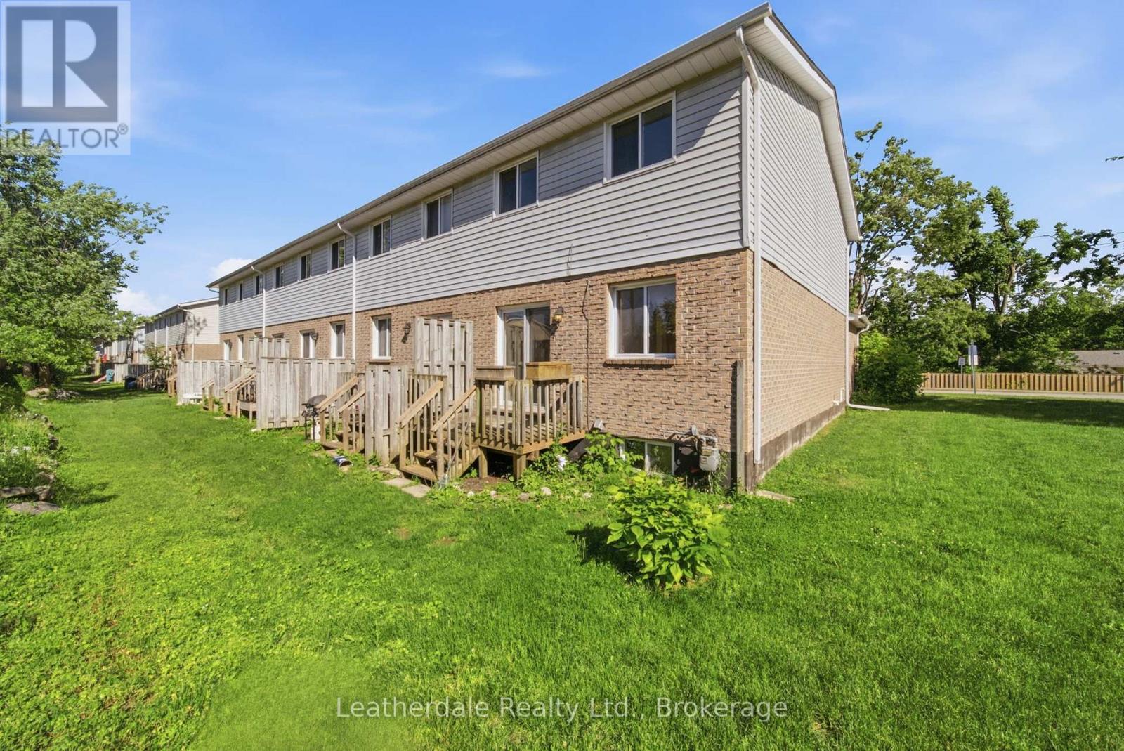 #21 325 WEST STREET N - 29