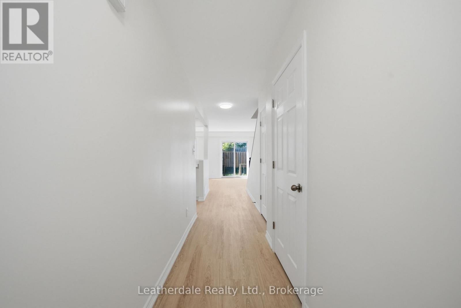 #21 325 WEST STREET N - 3