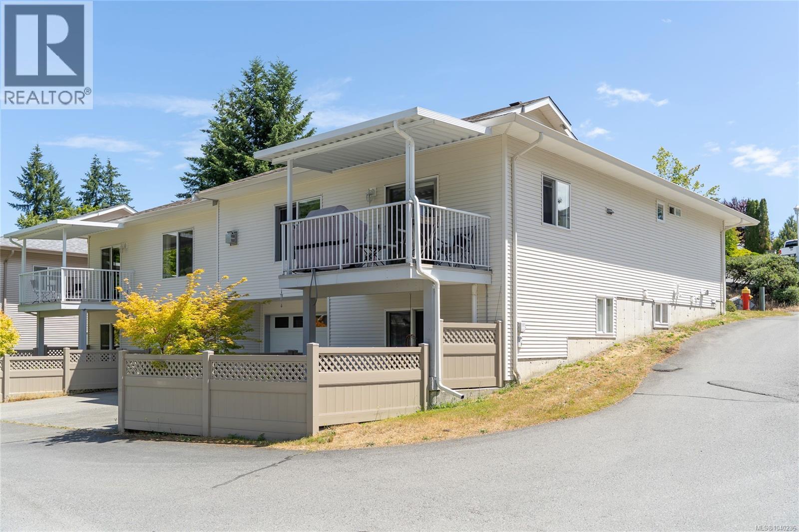 #54 1150 Walkem Rd - 35