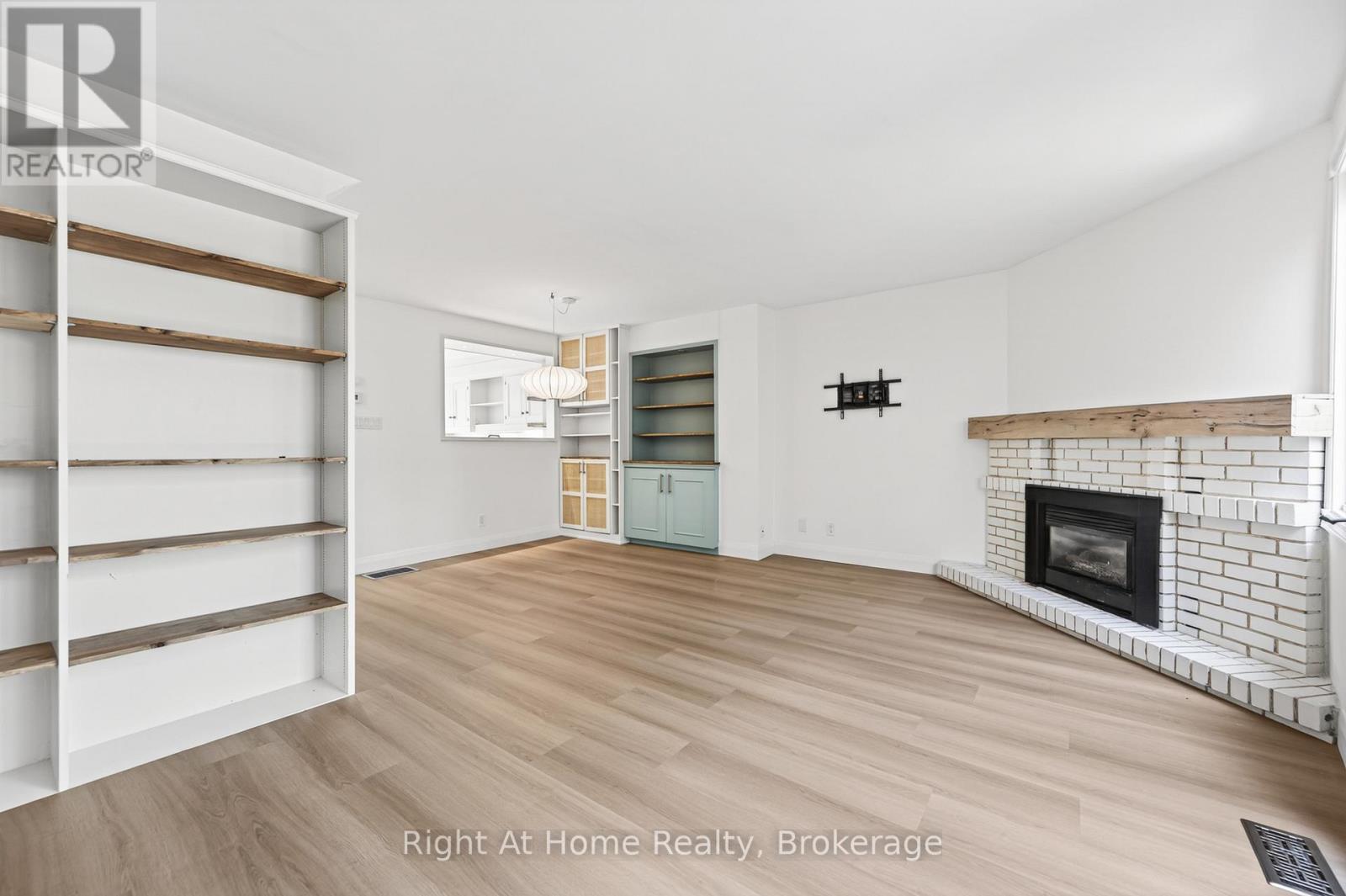 109 BRANT STREET - 18