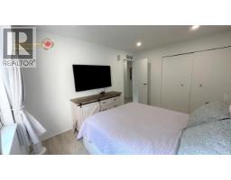 209 809 W 16th Street, North Vancouver, BC V7P1M6 Photo 12