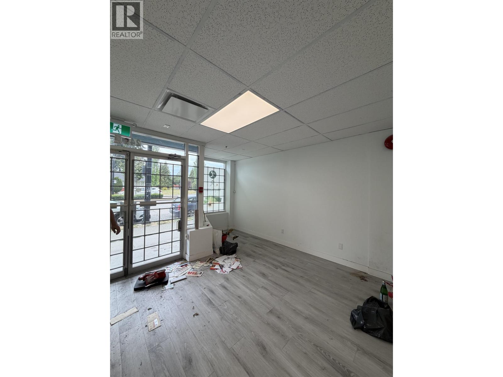 2487 KINGSWAY, Vancouver — photo 2