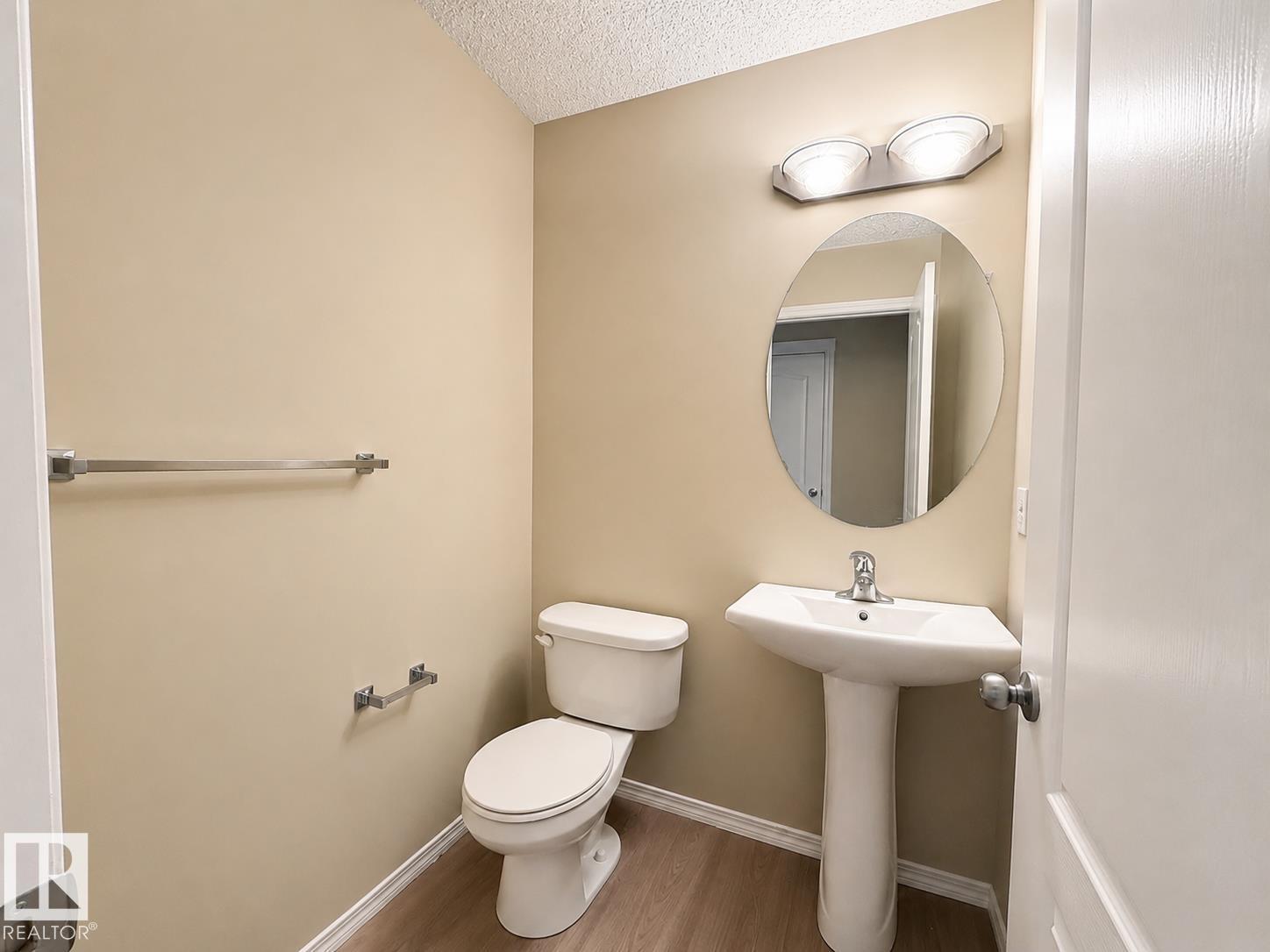 3044 16 AV NW — photo 19