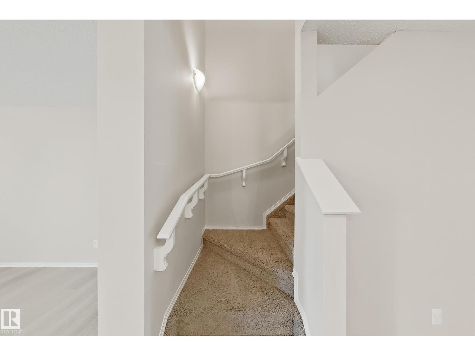 3044 16 AV NW — photo 20