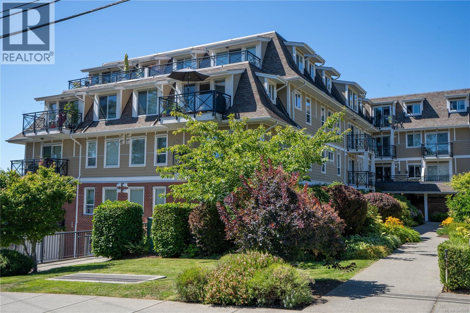 #204 4536 Viewmont Ave - 1