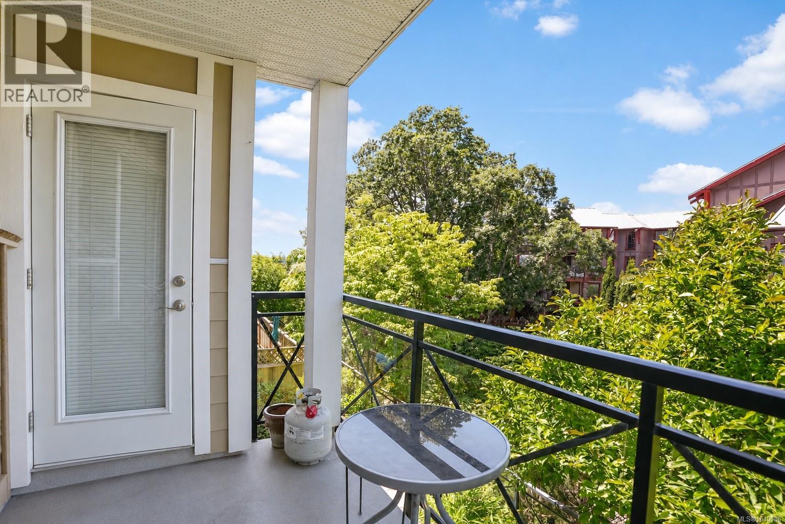 #204 4536 Viewmont Ave - 15