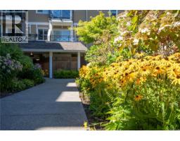 204 4536 Viewmont Ave, Saanich, BC V8Z5L2 Photo 17