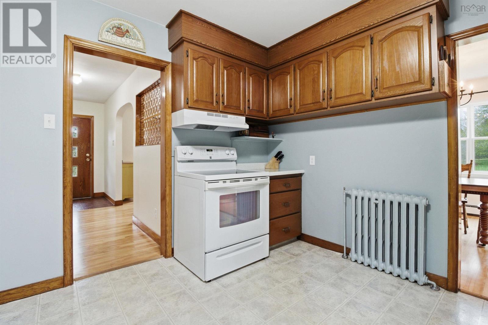 512 Windsor Junction Road - 14