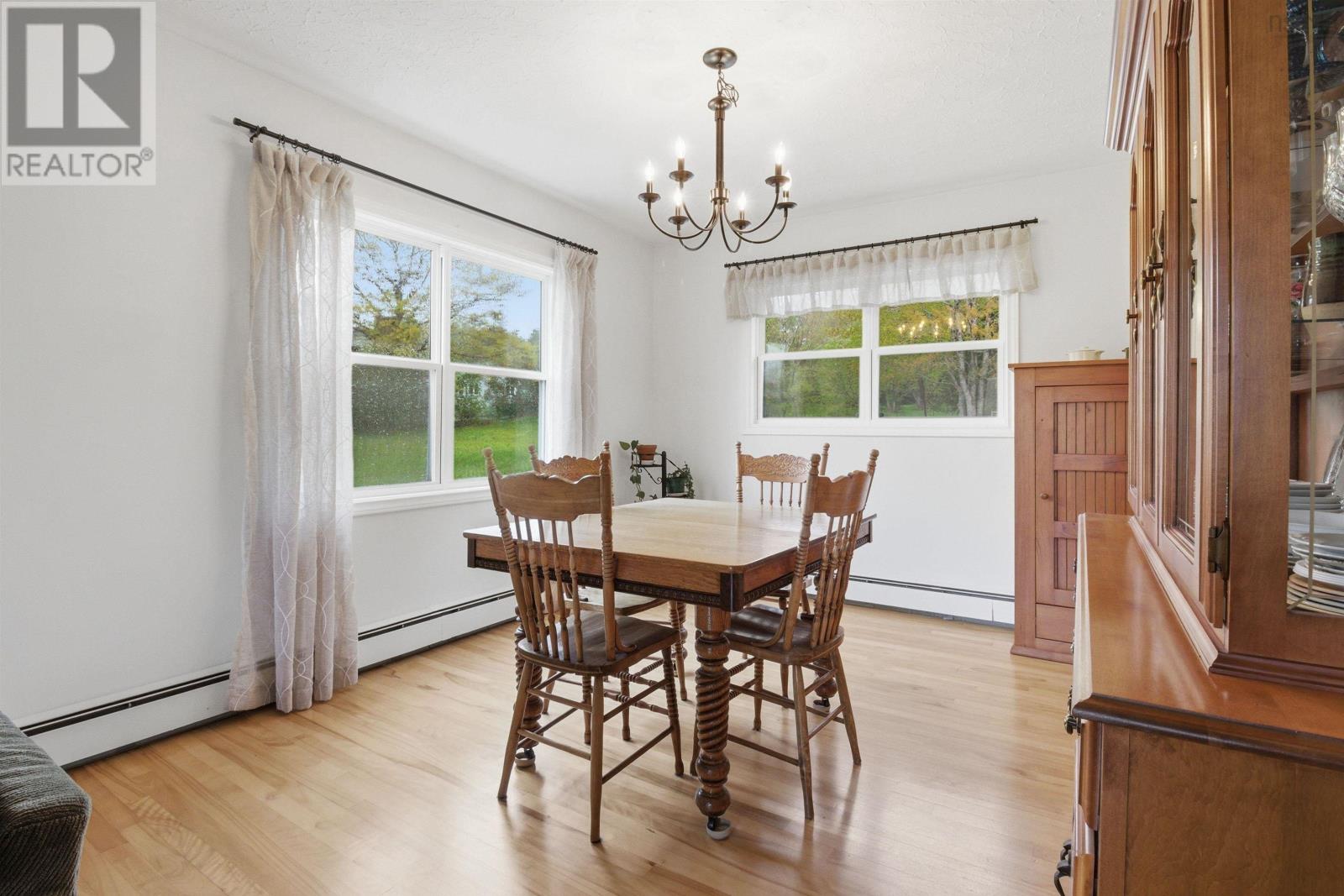 512 Windsor Junction Road - 17
