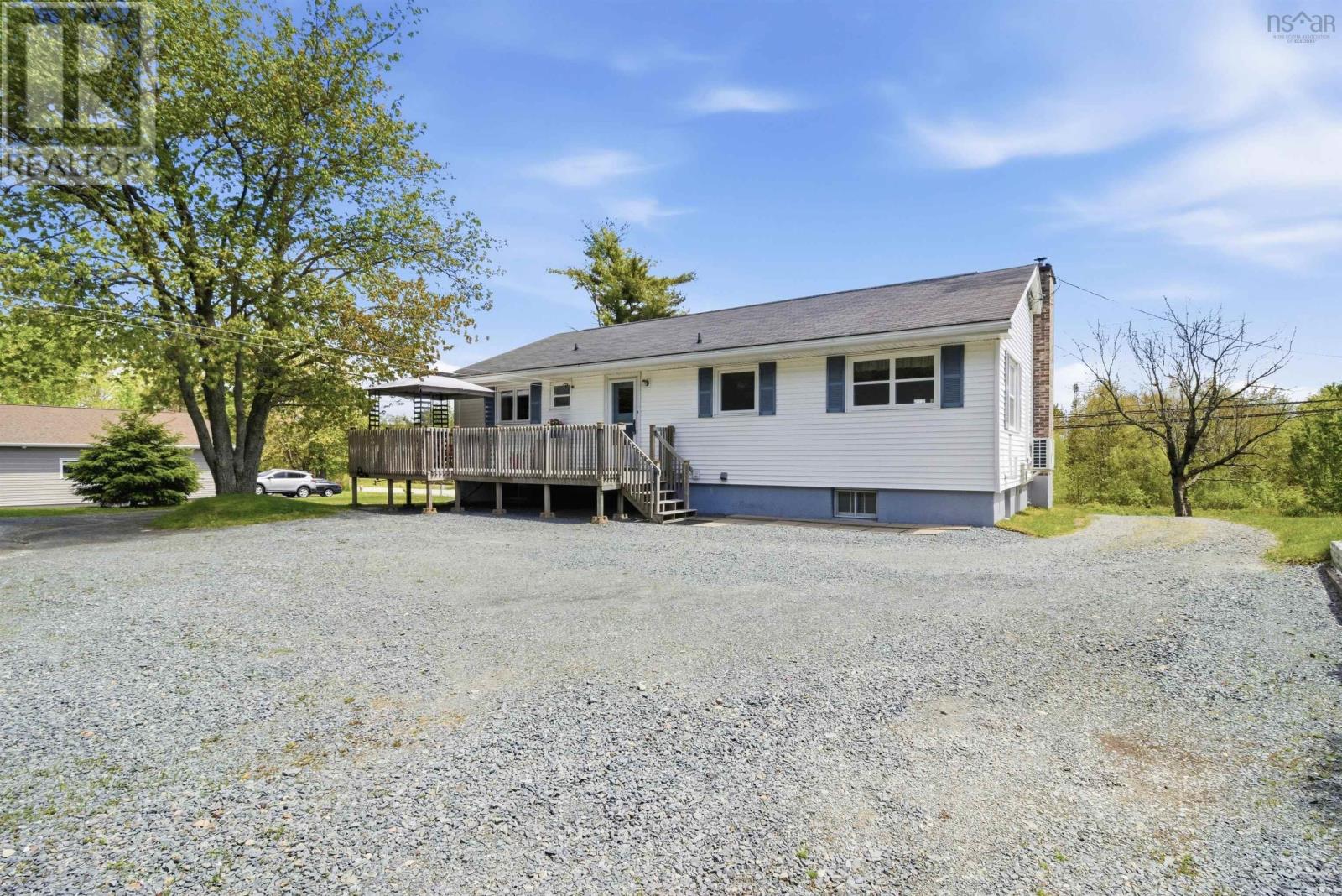512 Windsor Junction Road - 34