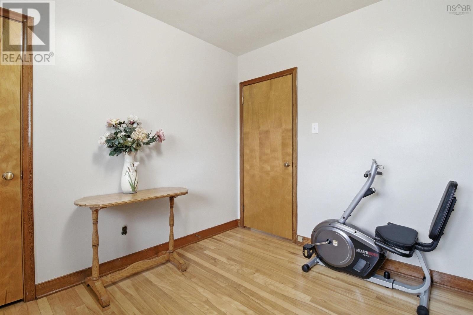 512 Windsor Junction Road - 26
