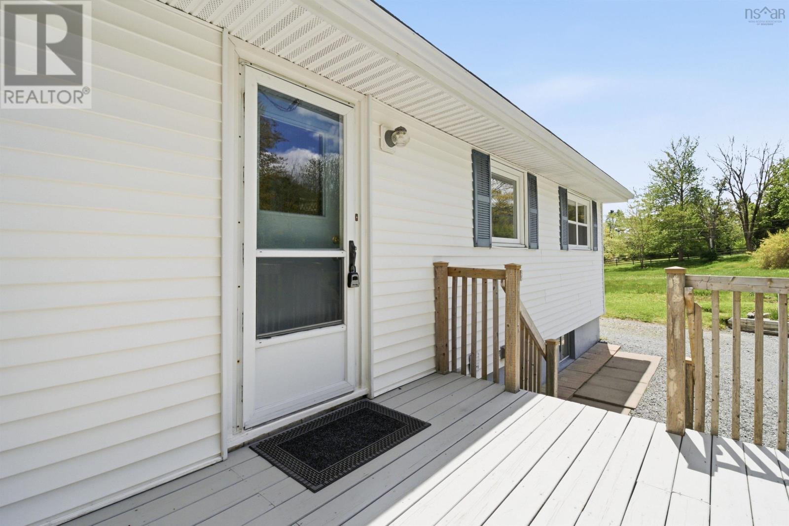 512 Windsor Junction Road - 30