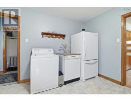 512 Windsor Junction Road, Windsor Junction, NS B2T1G1 Photo 12