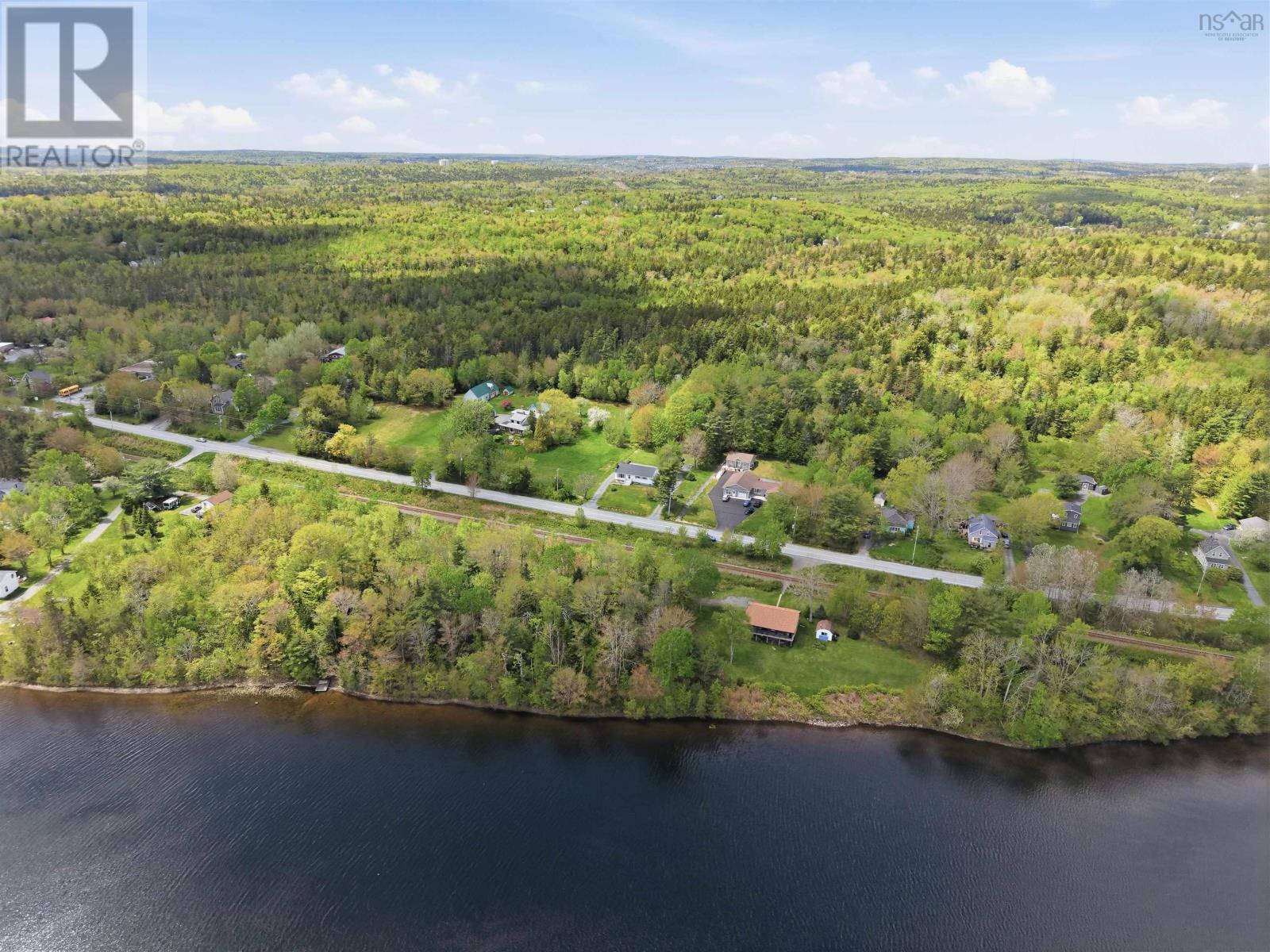 512 Windsor Junction Road - 44