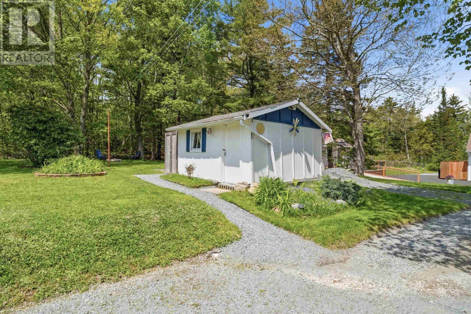 512 Windsor Junction Road - 40