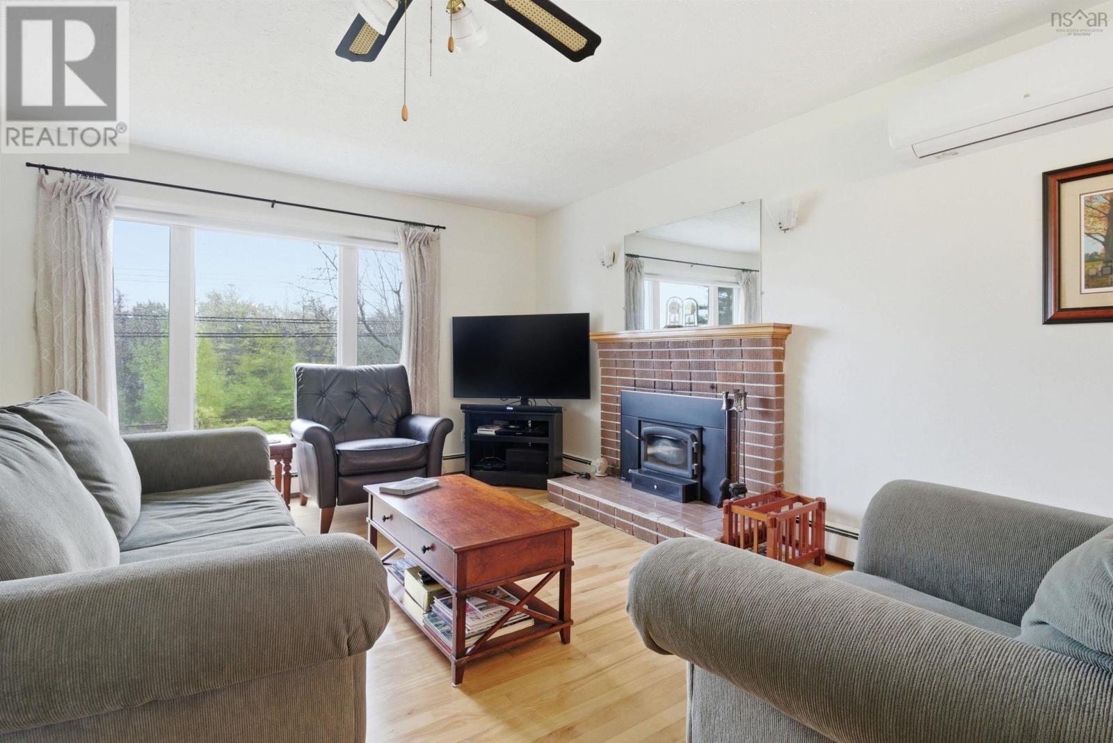 512 Windsor Junction Road - 8