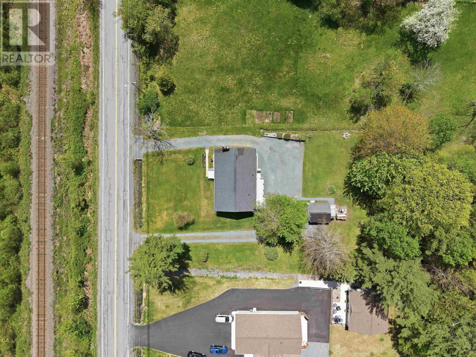 512 Windsor Junction Road - 48
