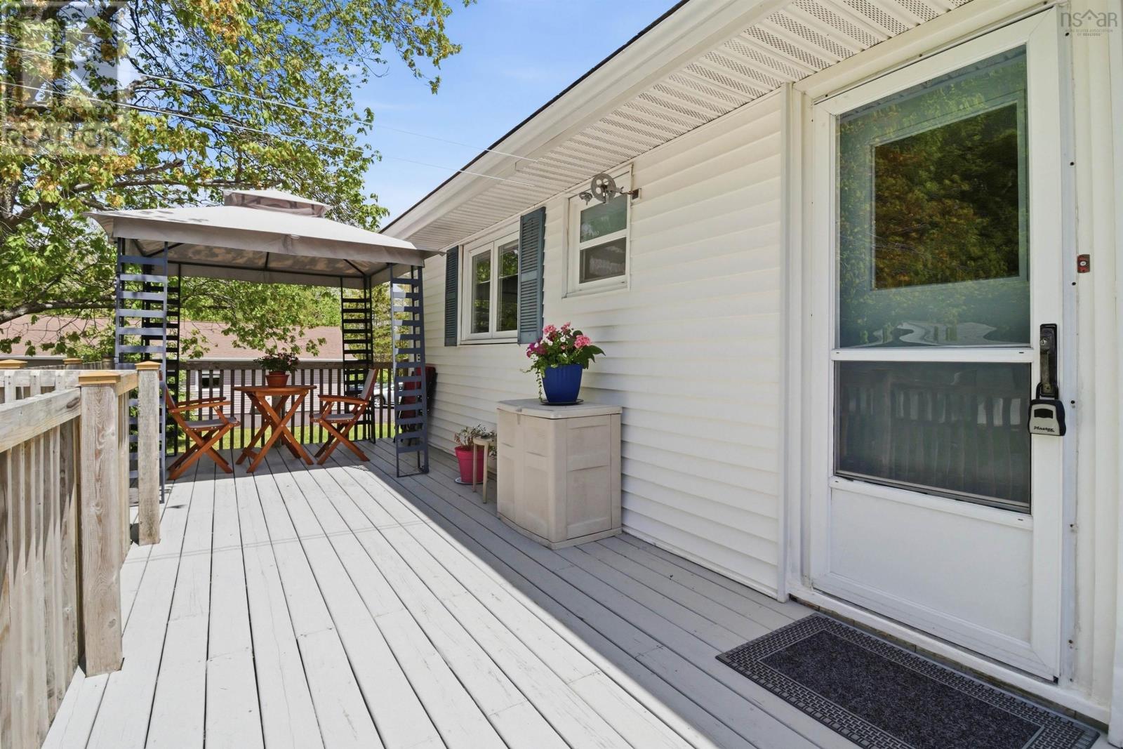 512 Windsor Junction Road - 31