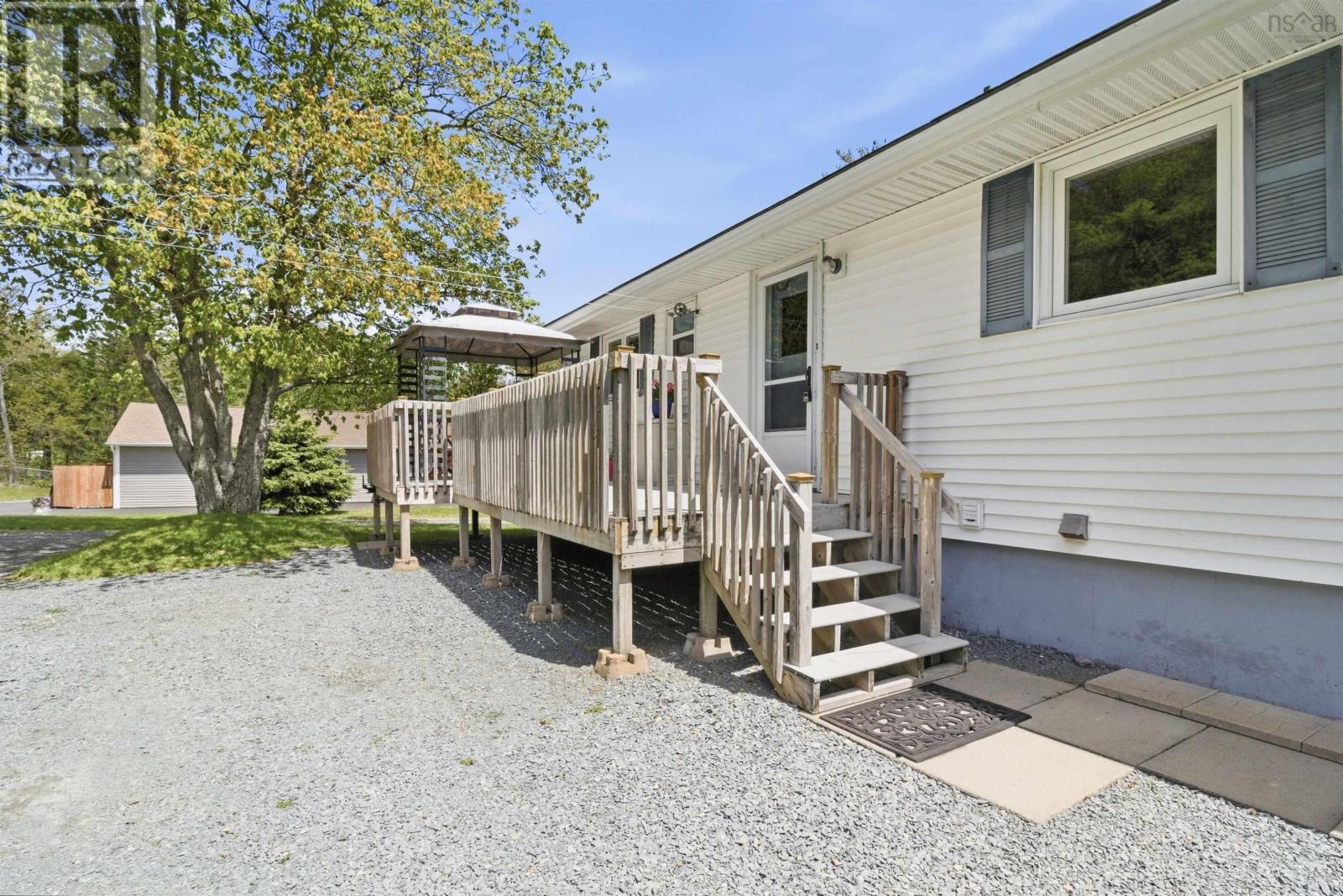 512 Windsor Junction Road - 33