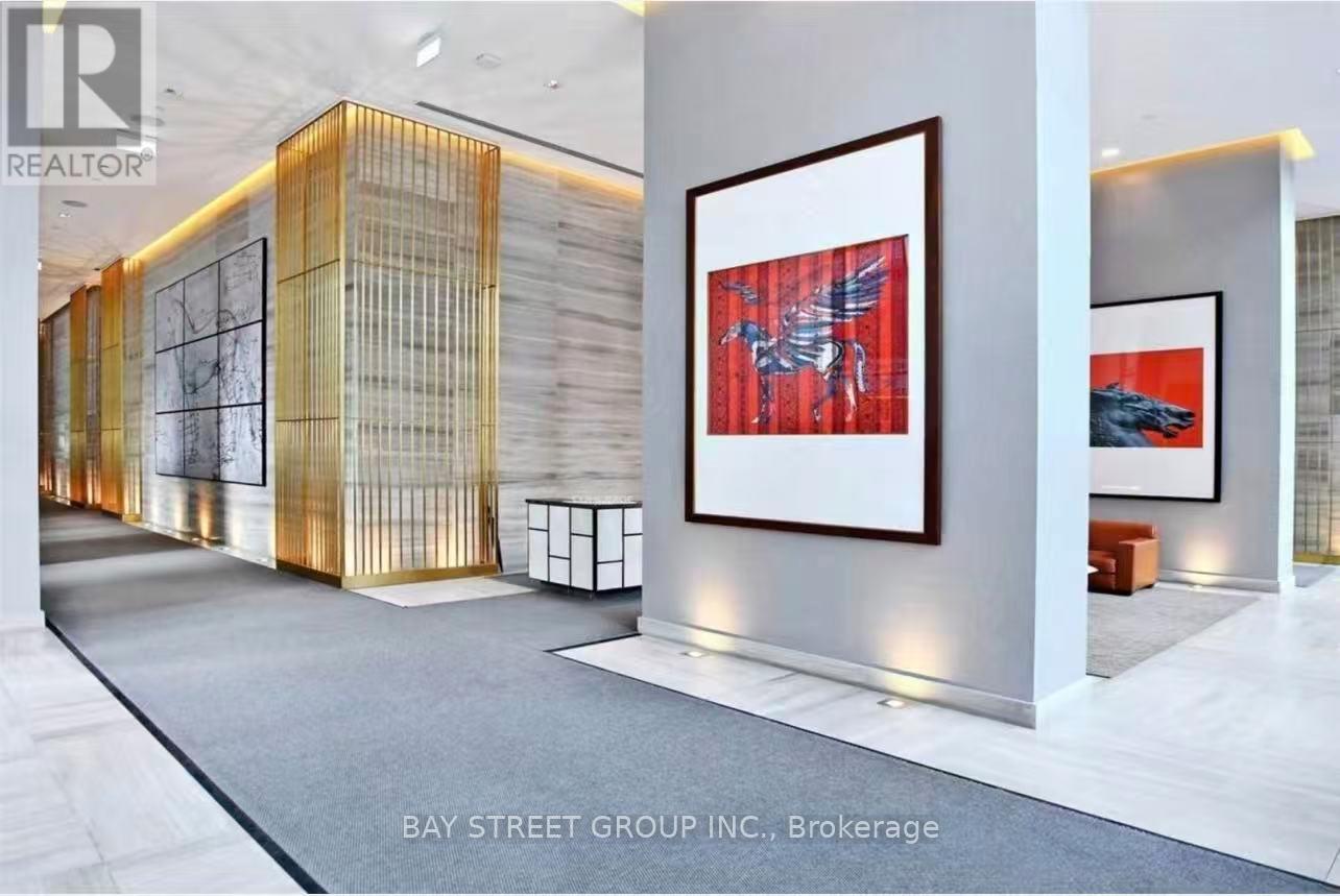#902 50 CHARLES STREET E - 2