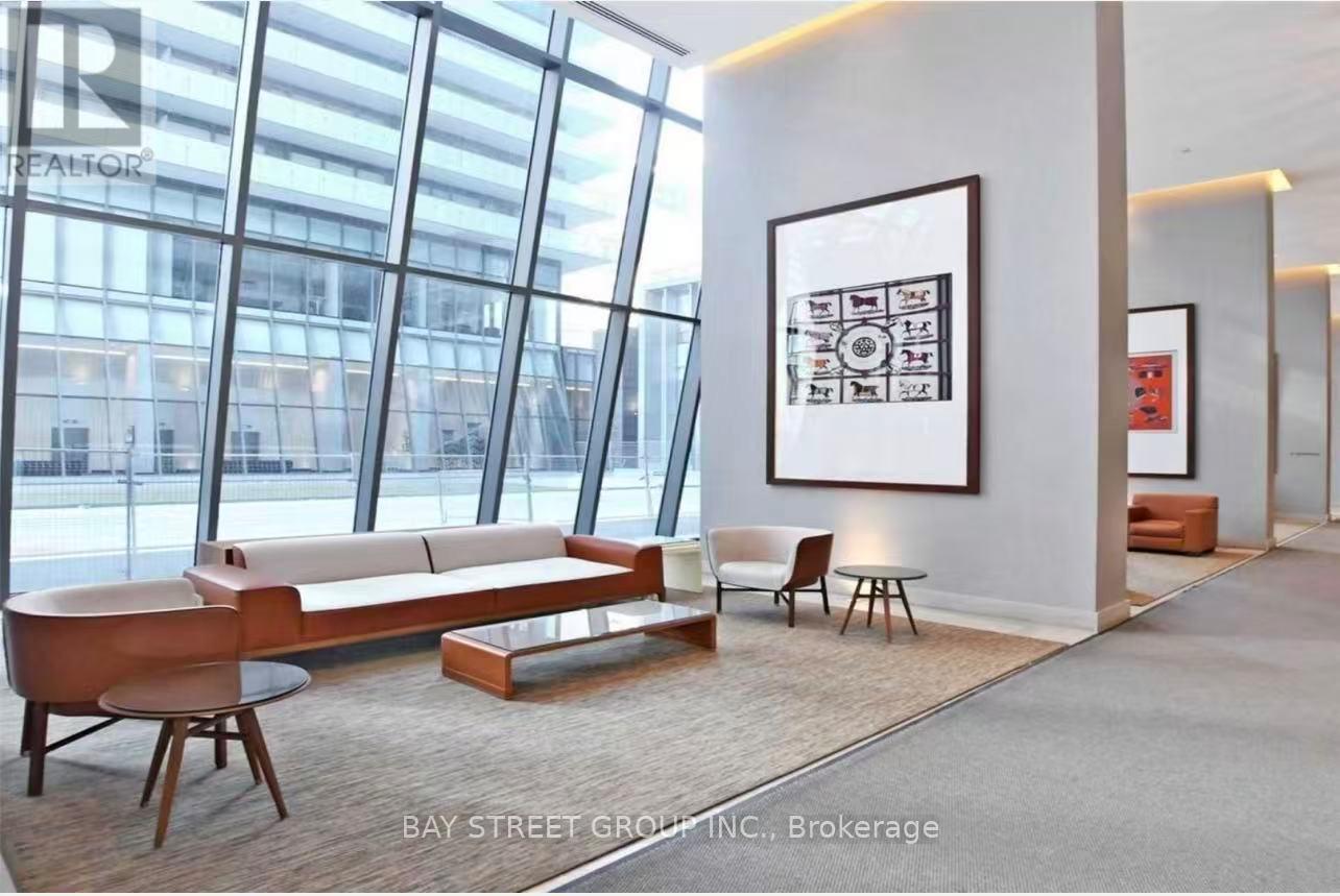 #902 50 CHARLES STREET E - 3