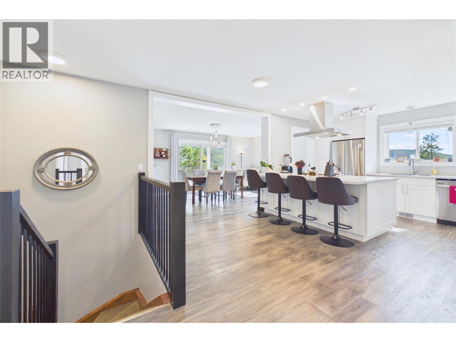 6210 33 Highway E - 8