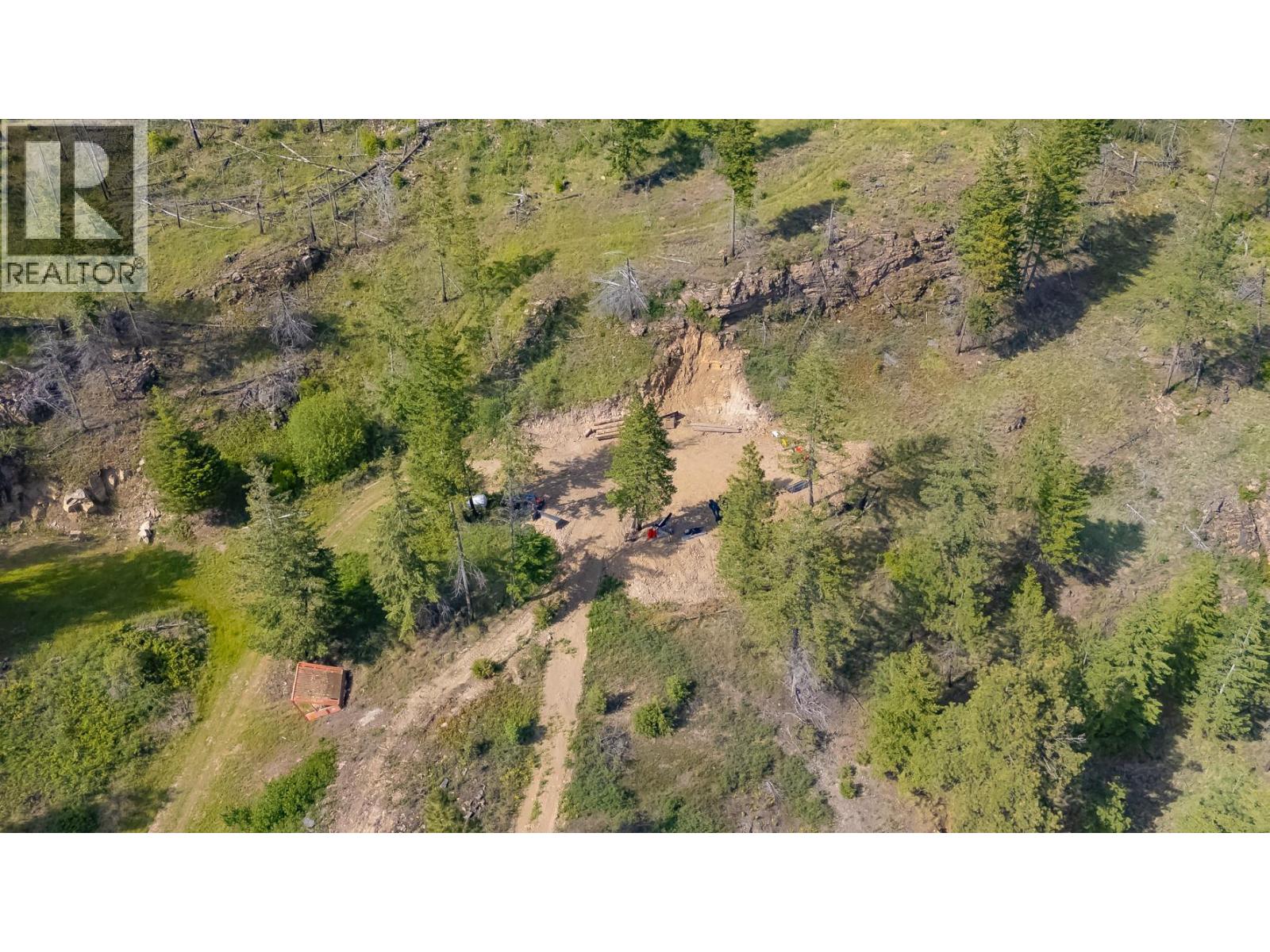 6210 33 Highway E - 73