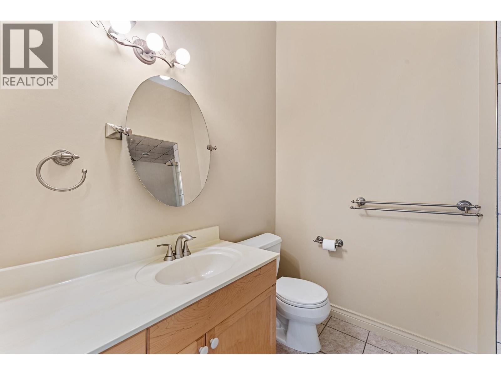 17211 Thomson Road Unit# 3, Lake Country
